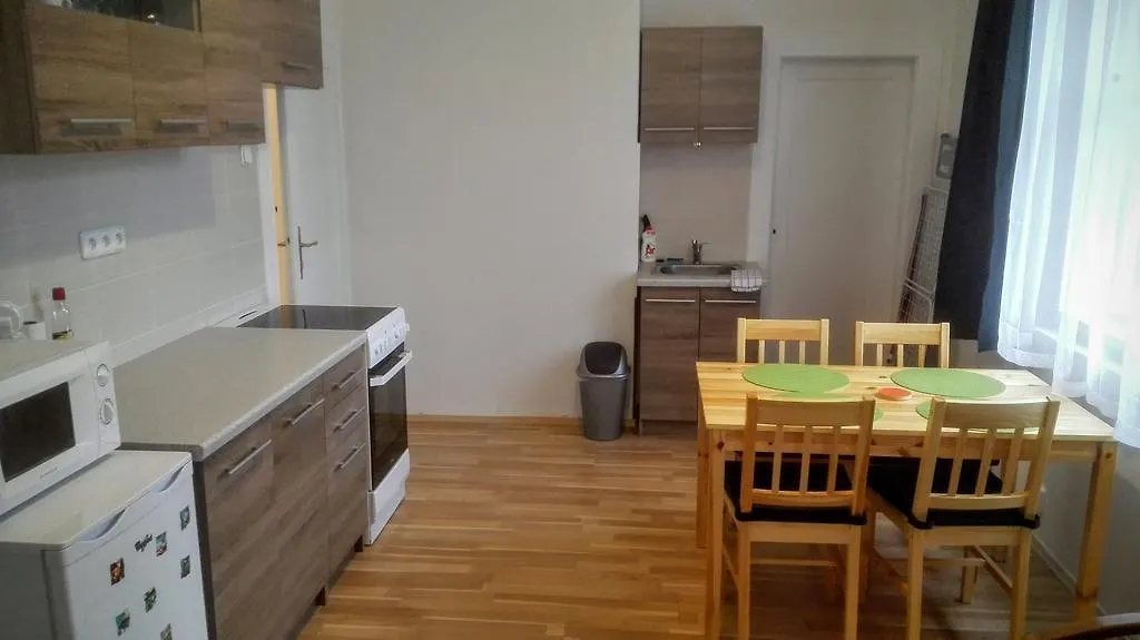 Jezerka Apartments Praga Czechy
