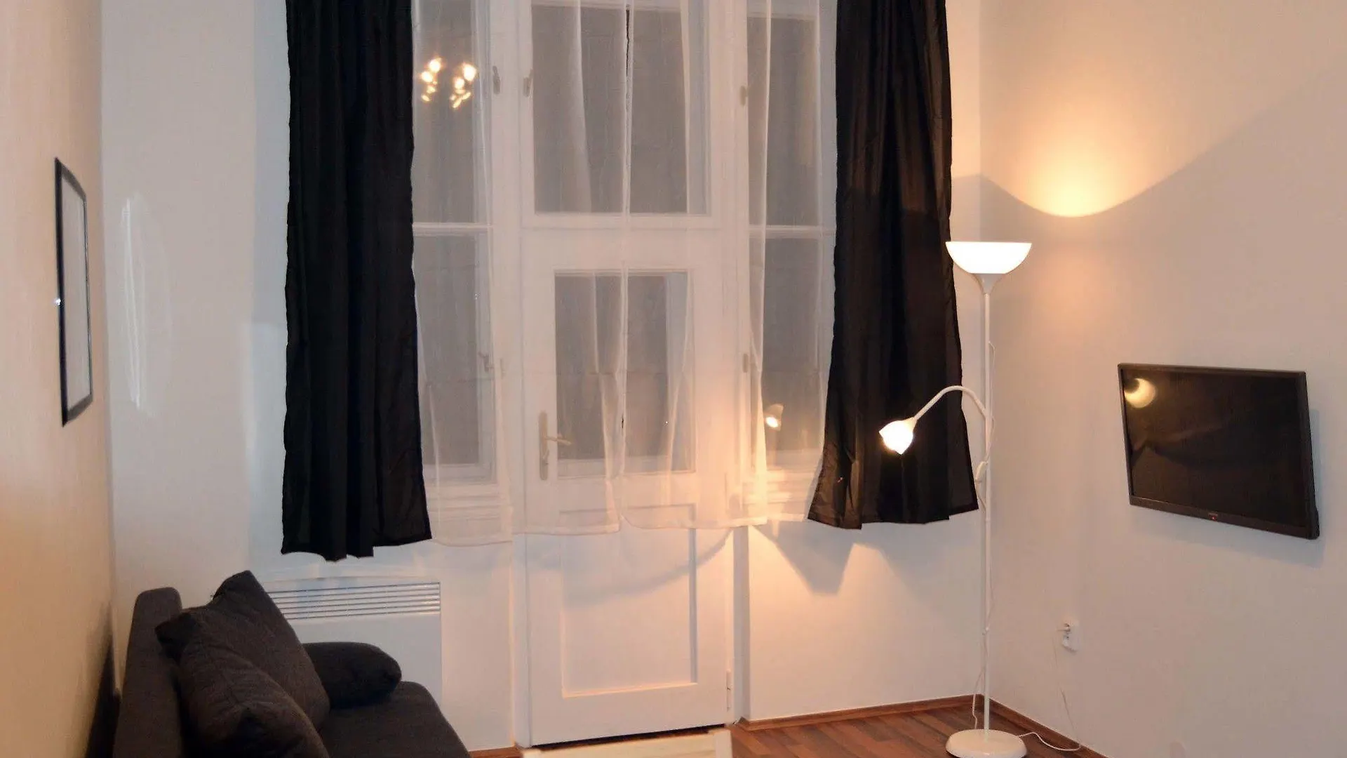 Jezerka Apartments Praga Czechy