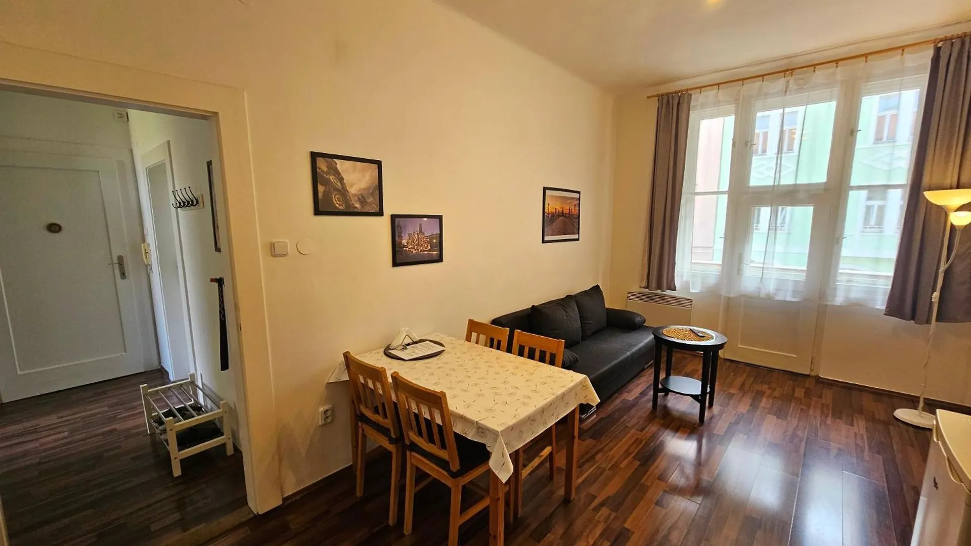 Jezerka Apartments Praha 0*,